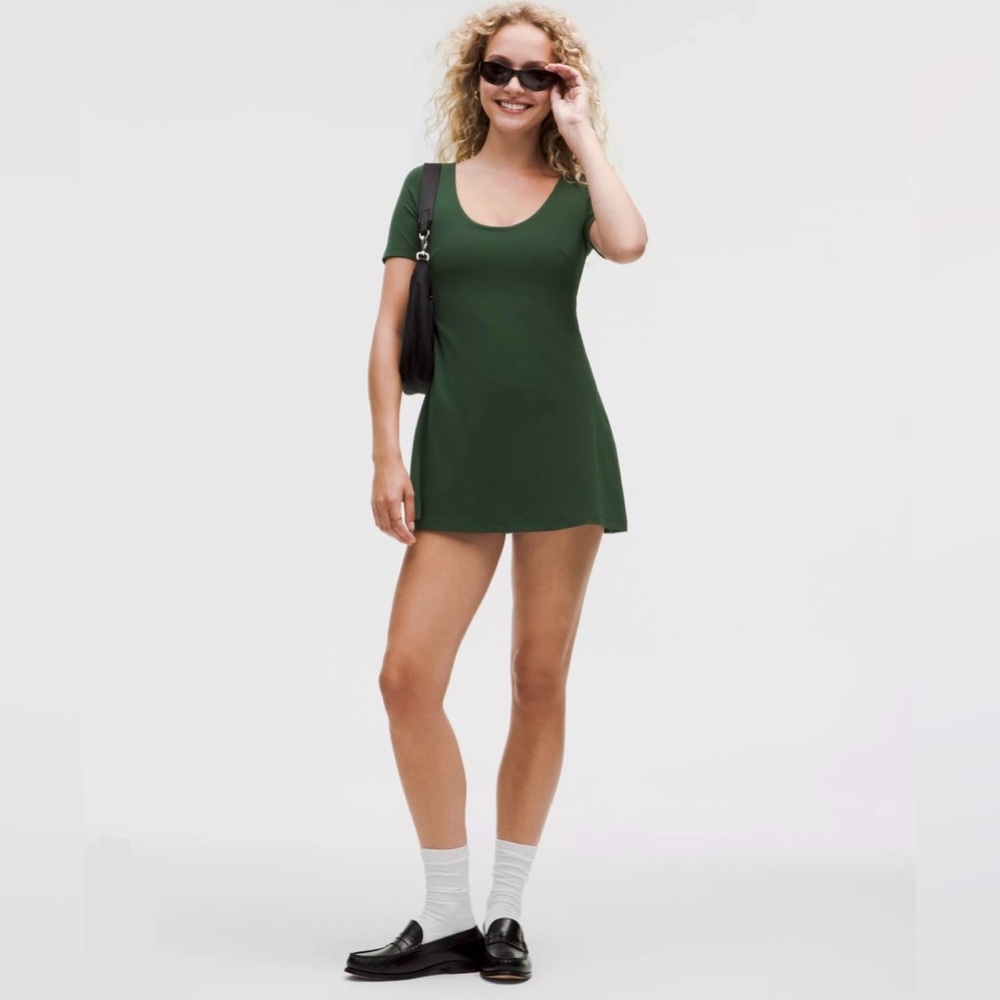 New Lululemon Size 4 Align Short Sleeve Dress 3" Liner Nulu LGYG Legacy Green